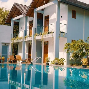 Lion Gate Hotel Sigiriya